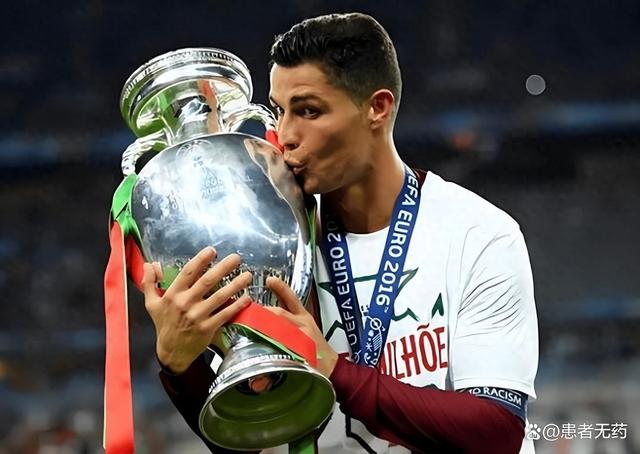 C罗官方宣布刷新纪录新规，拜仁引发争议！引发球迷热议(c罗各项纪录)九游官网