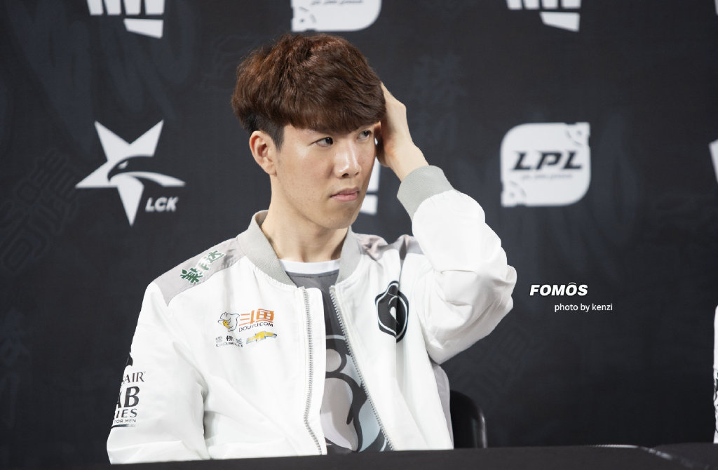 TheShy迎来三赛季高光表现，DWG球迷沸腾！的简单介绍九游